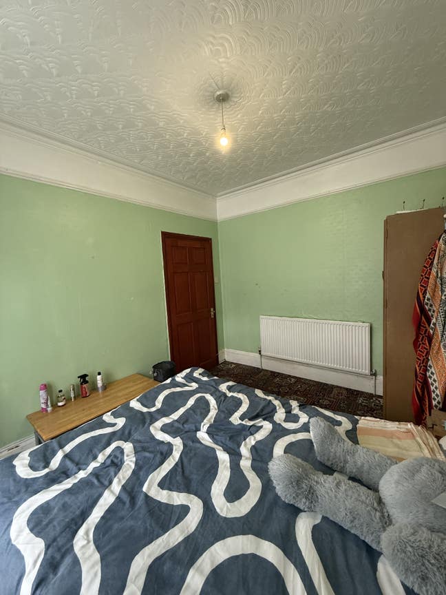 Double spacious room to sent Main Photo