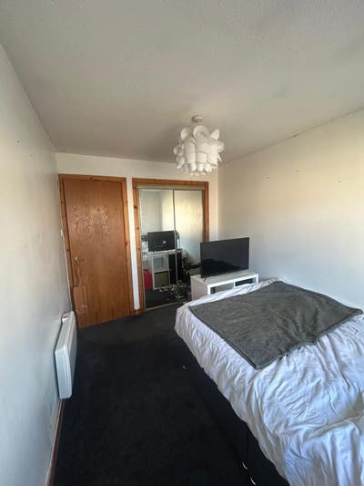 Double room for rent at the Shore, Leith Main Photo