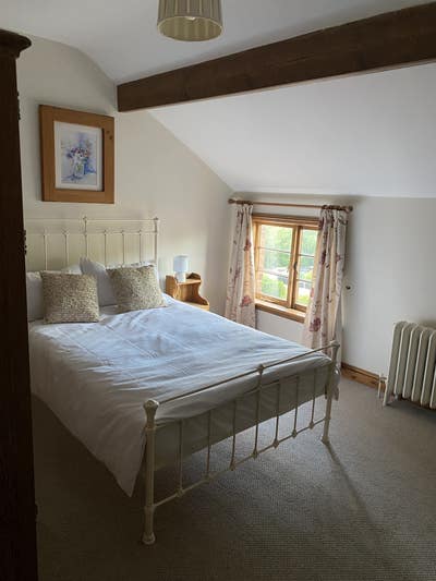 Top floor (2 rooms + en-suite) in Harborne.. Main Photo