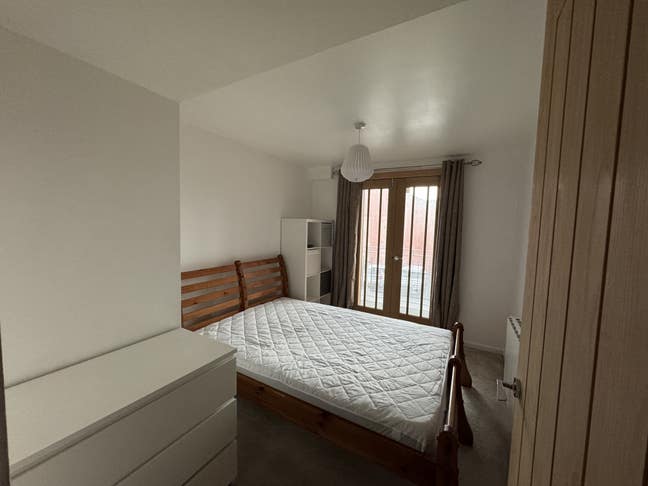 Double room with balcony & semi-private bathroom  Main Photo