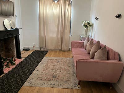 Large Rooms Available, Central Luton Main Photo