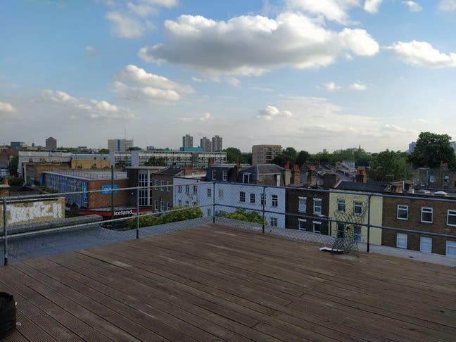 Spacious Double Room in Central area of E&C Main Photo