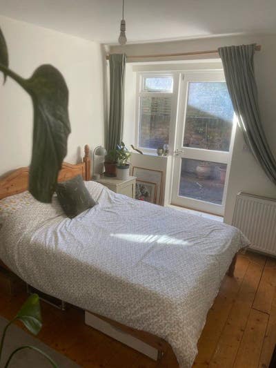 East Dulwich Flat available for lease takeover Main Photo