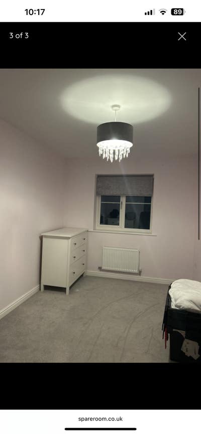 Double bedroom Three mile cross. Main Photo