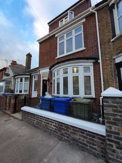 Modern Studio Flats for Rent - Gallaway Rd. Main Photo
