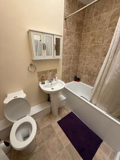 Room to let in Banbury near station. Main Photo