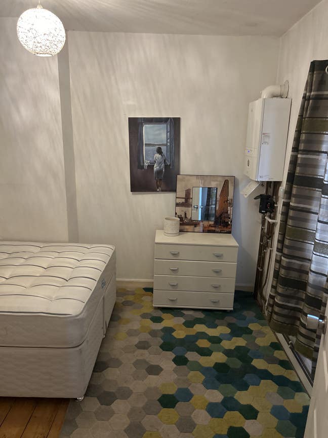 1 Double Room To Rent Main Photo