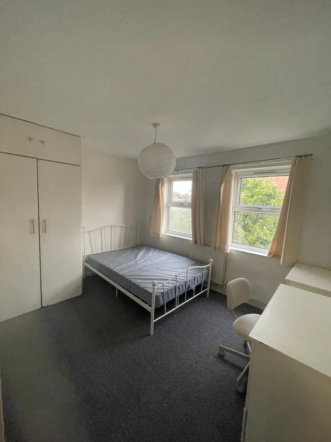 Spare room in a homely 4 bed in homerton 🏡 Main Photo