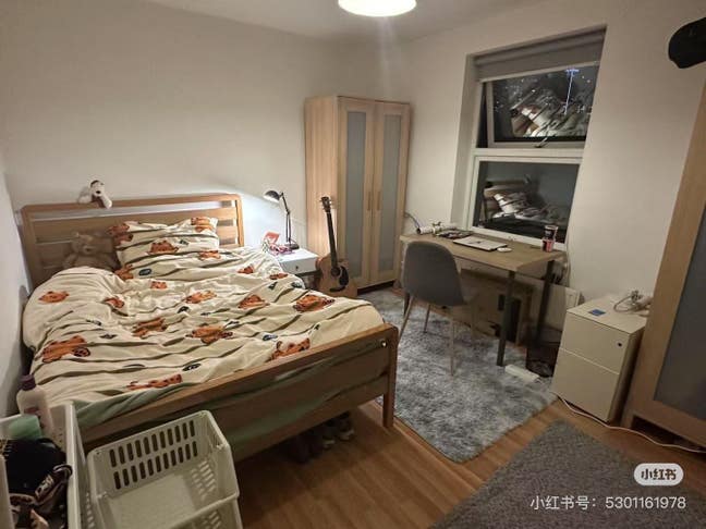 Coze Bedroom near nine elms/vauxhall Girls house Main Photo