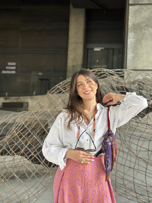 Looking for a female buddy for a two bedrooms flat Main Photo