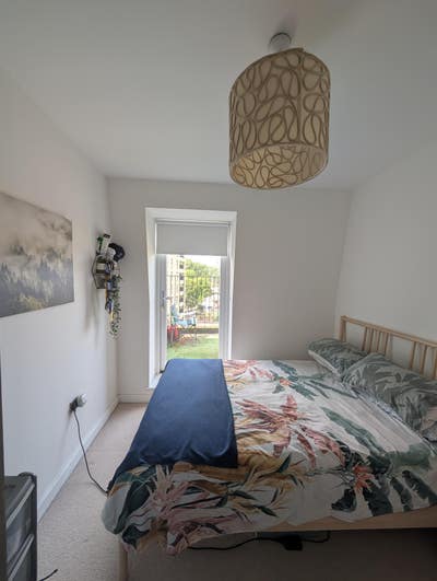 Bright Double Room in Spacious Flat w 2 Balconies Main Photo