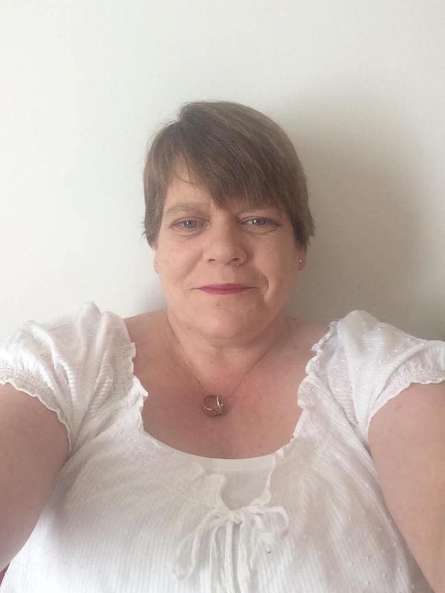 Looking for room to rent  Main Photo