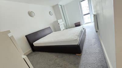 2 Bed flat  in E16 canning town to rent Main Photo