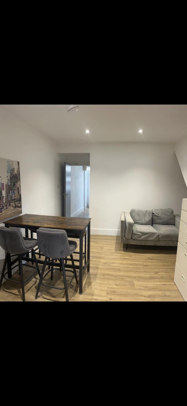  En-suite Room to Rent  Main Photo