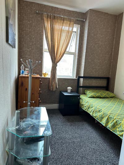 Single Furnished Bedroom for Rent Main Photo