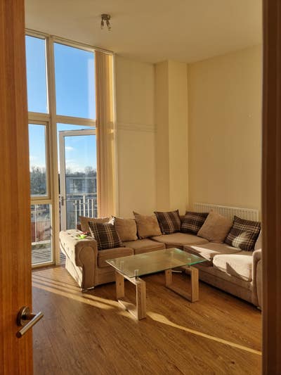 Whole flat for rent not including bills Main Photo