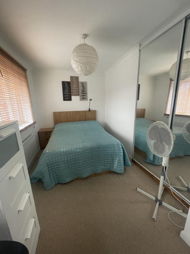 Double room in  Goodmayes  Main Photo