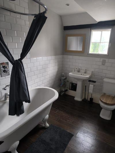 Lovely characterful house to share Main Photo