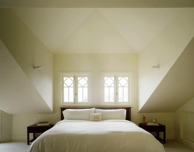 Very Large Quiet Double Bedroom Main Photo