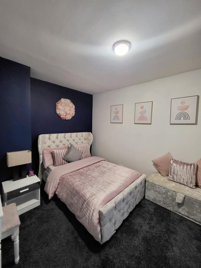 Rooms fully furnished ( preferably for females) Main Photo