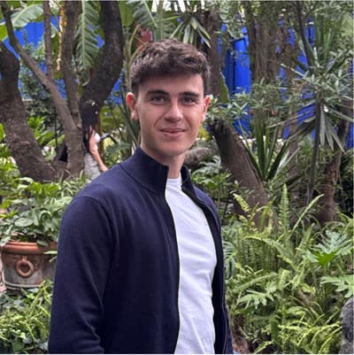 Young Professonal looking for a Flat in London Main Photo