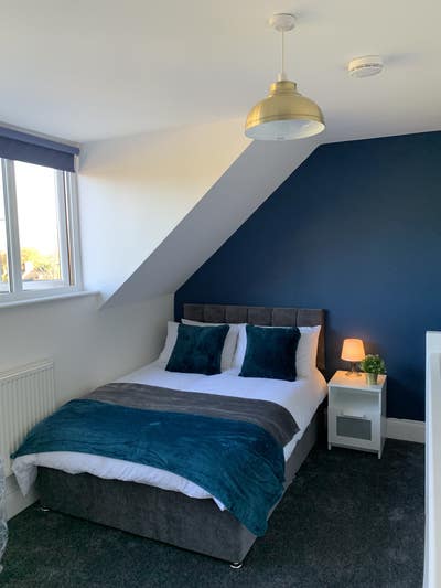 🔥 Bills Included 🔥 Large En-Suite Room 🔥 Main Photo