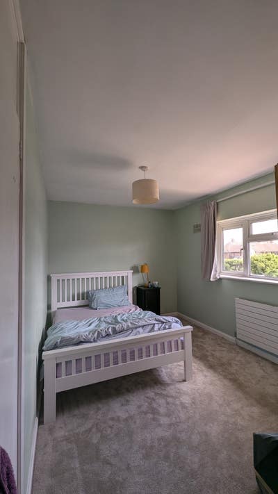 Double room £700 pcm bills included. House share Main Photo