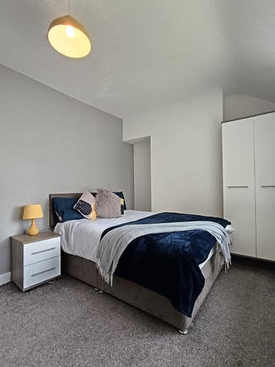 🏡 Beautiful Ensuite Rooms - Ellesmere Port Main Photo