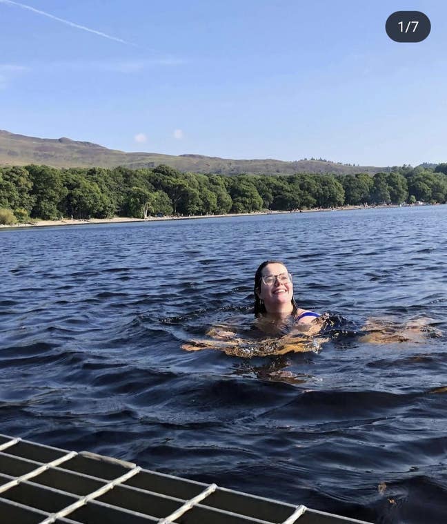 Looking for a longterm room in a friendly flat! Main Photo