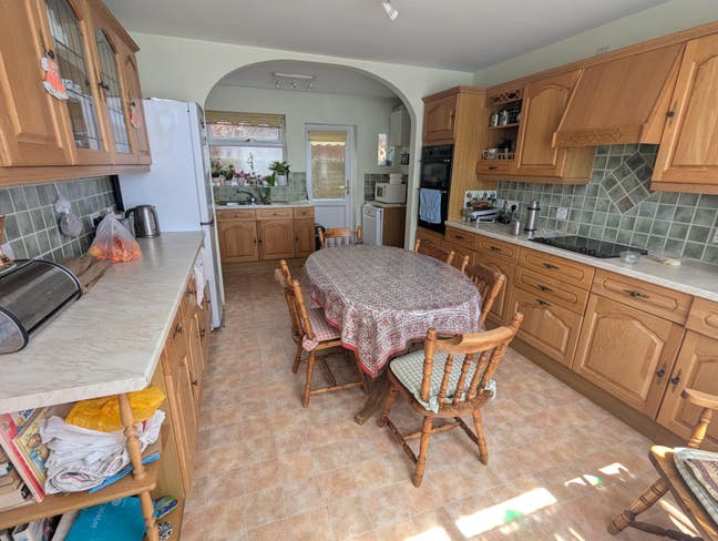 Delightful Property Near Local Amenities Main Photo