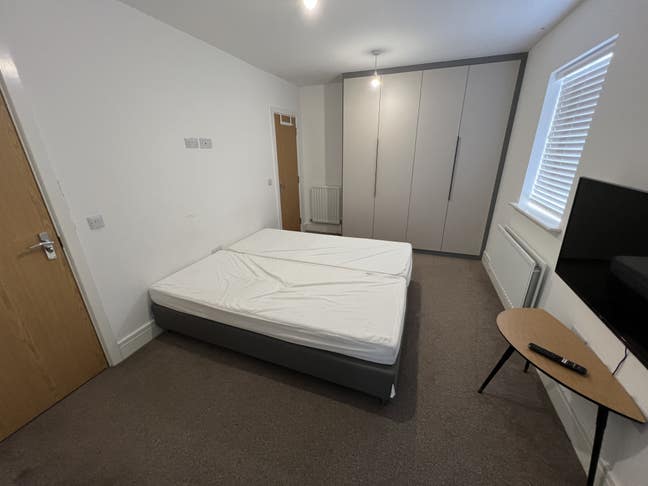 One double and one single room Main Photo