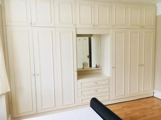  Master  Bedroom  for  Professionals  Preferably Main Photo