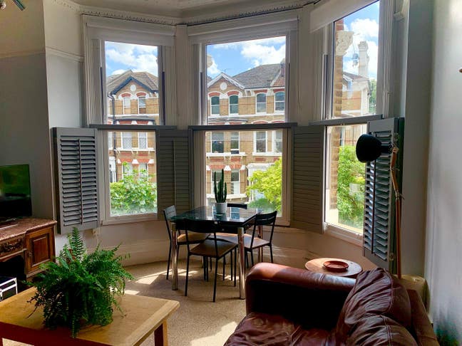 Spacious Double Room with private bathroom  Main Photo