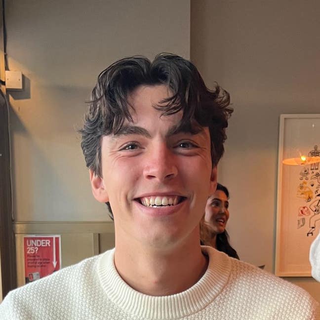 Professional Male seeks a double room Main Photo