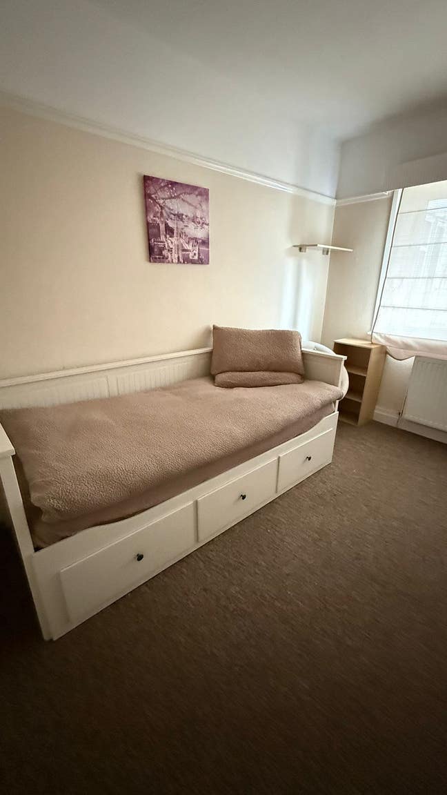 Double room close to town centre  Main Photo