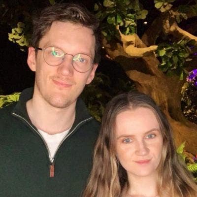 PhD couple looking for room Main Photo