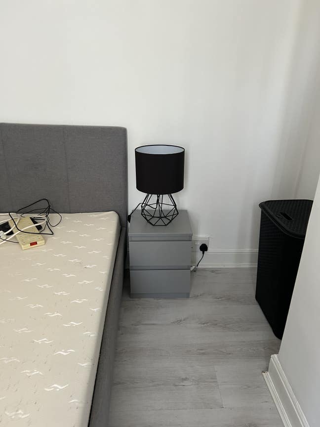 Lovely double room to let Main Photo