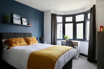 Delightful Room in Luxury Professional Houseshare Main Photo