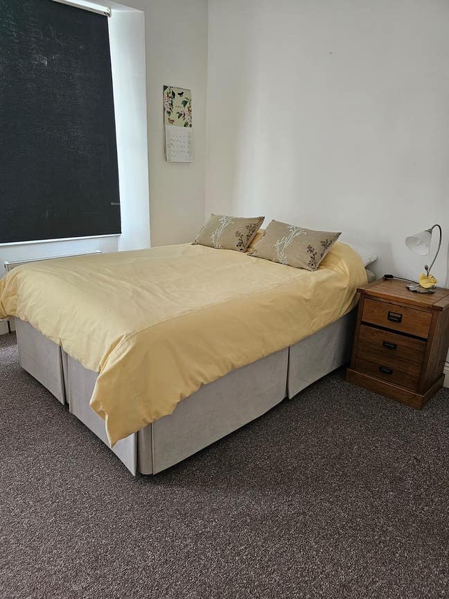 En-Suite Room Available! Main Photo
