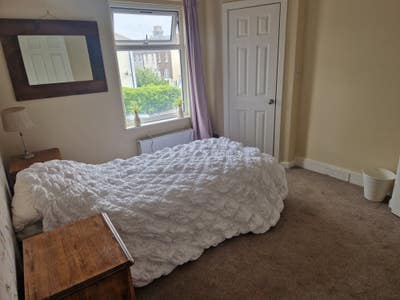 Medium Double Room in a quiet area off Seaside Roa Main Photo