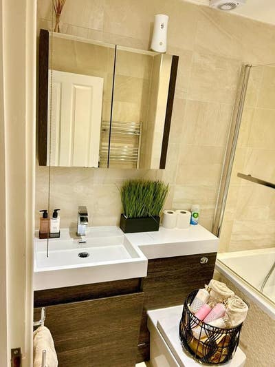 Bright Double Room in Cozy House Main Photo