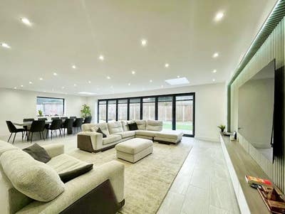 Executive Co-Living with 2 Premium Rooms Available Main Photo