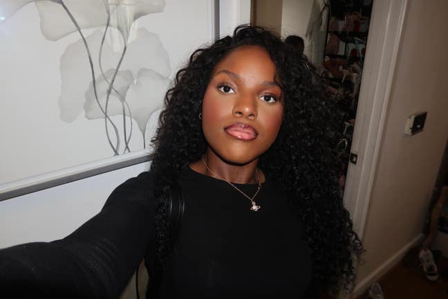 19yr old girl looking for buddy up Main Photo