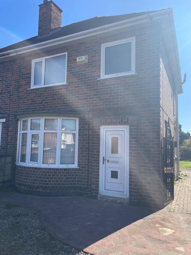 Lovely room in shared house Allenton, Derby Main Photo