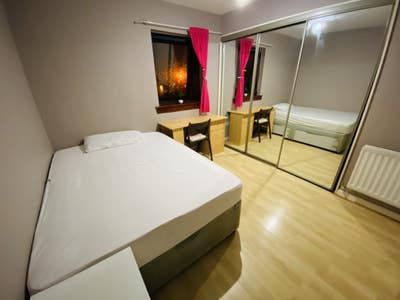 Double Room, Close to Strathclyde-GCU (Bills inc.) Main Photo