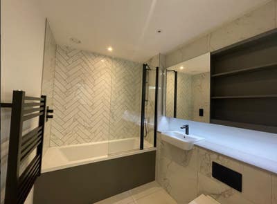 Luxury 1 bed with Gym Main Photo