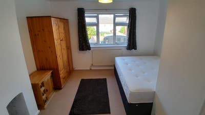 Room to rent in a shared house. Main Photo