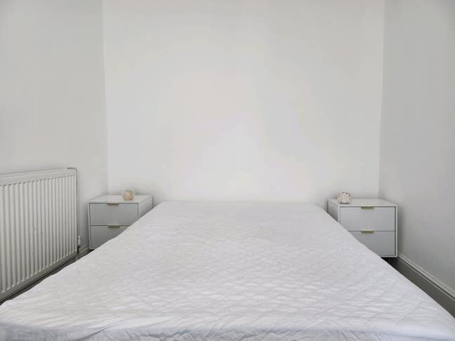 Spare Bedroom in Cosy House Share, Brynhyfryd, SA5 Main Photo