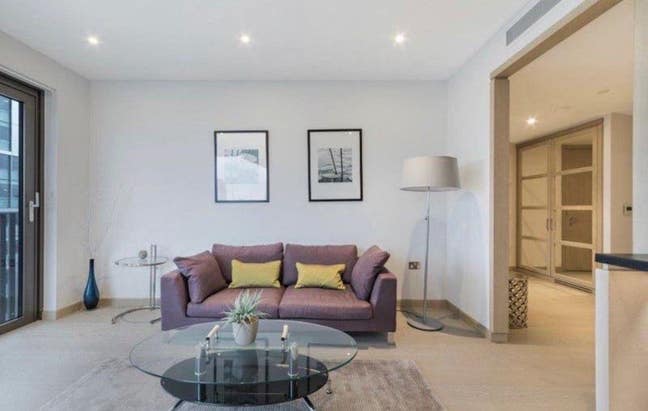 Room in Embassy Gardens with Stunning Views Main Photo