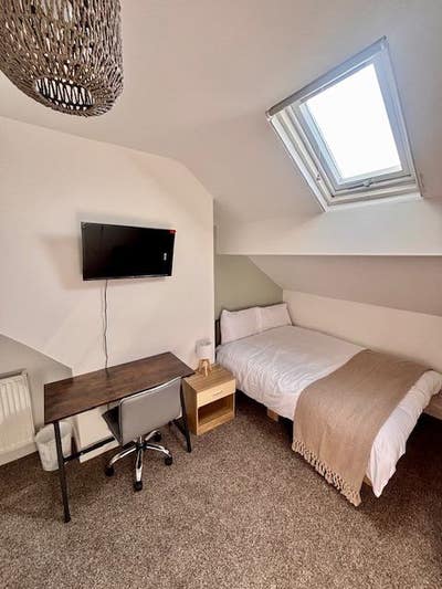 🎉 Brand-New 6-Bedroom Townhouse – All Ensuites Main Photo